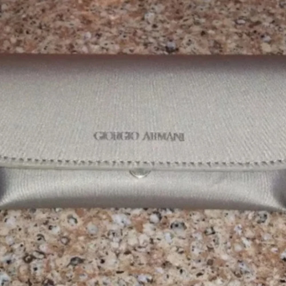Giorgio Armani Silver Eyewear Unisex Case & Gift Box - Picture 2 of 4
